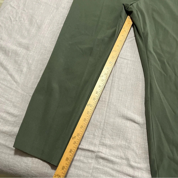 NWT Nine West Side zip high rise flat front pants olive green Plus Size 16 - Picture 3 of 8